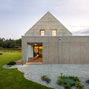 Calcareous Cream Facade Application