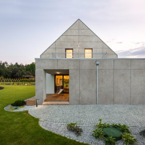 Concrete Worn Sand Facade Application
