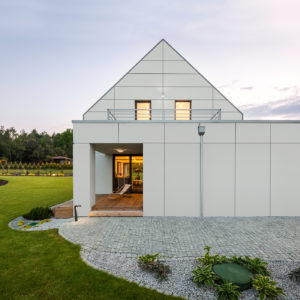 Traffic White Facade Application