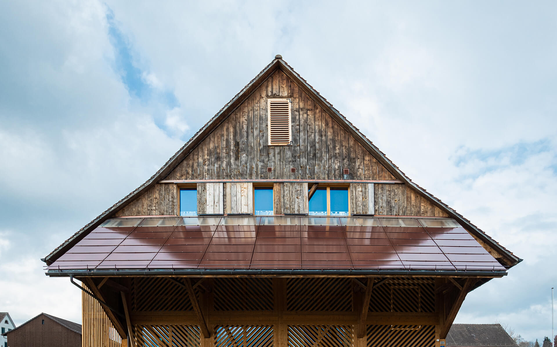 MIR Green Buildings BIPV Roof Tile Integration